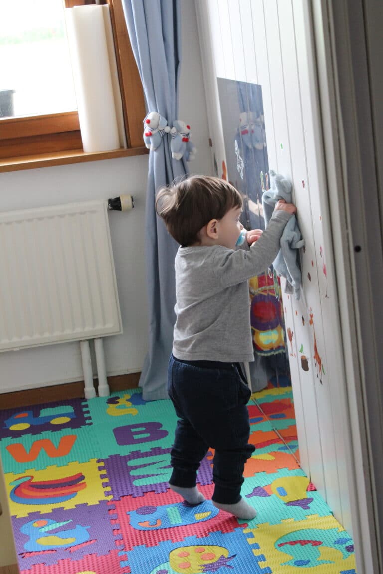 espelho bebés montessori