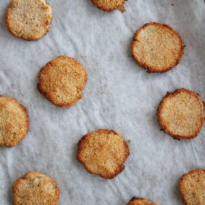 Bolachas de côco e banana só com 2 ingredientes vegan