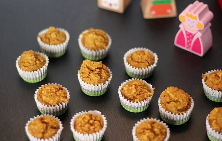 muffins fofos para bebé de cenoura sem açúcar nem glúten para bebés