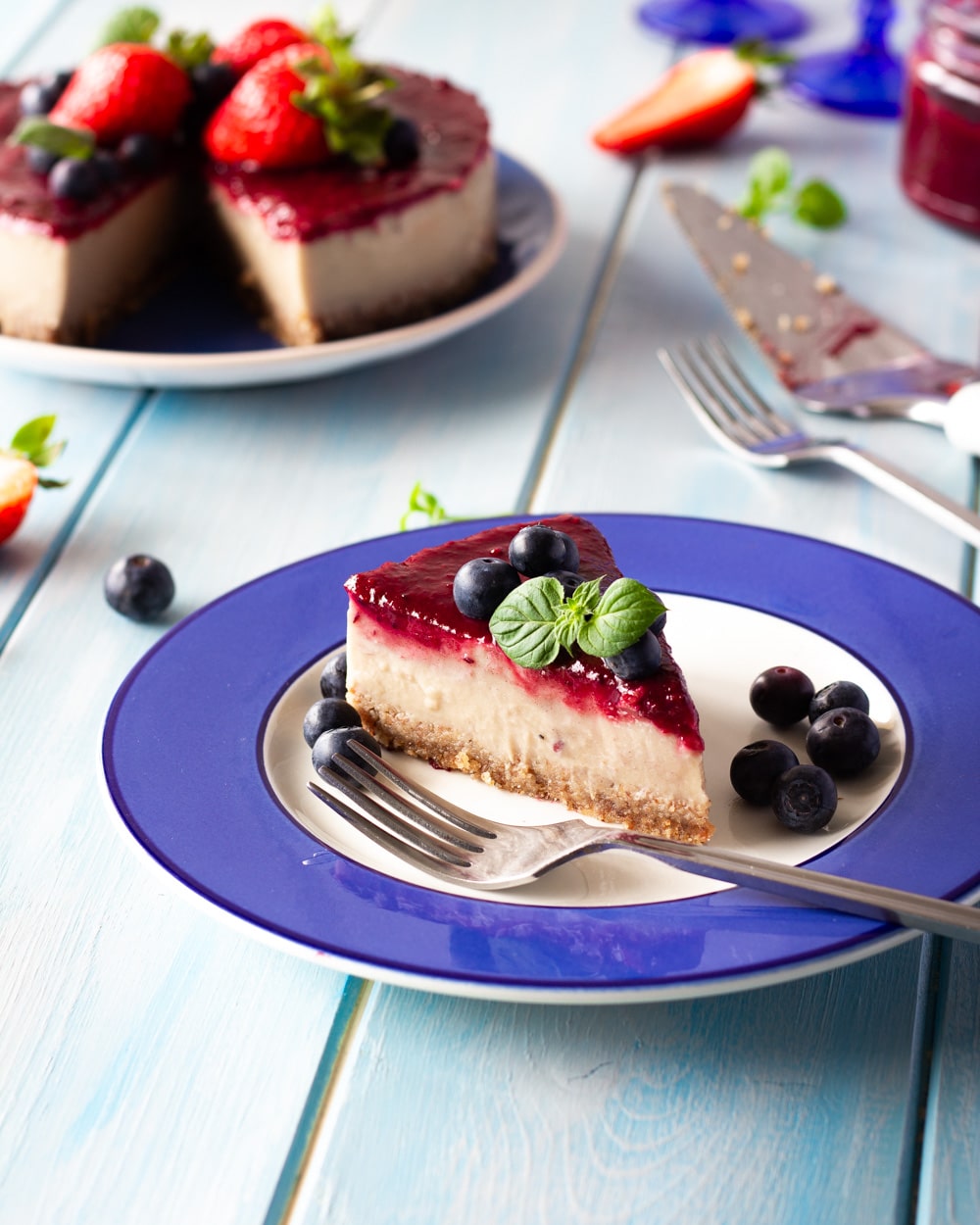 Cheesecake de forno com frutos vermelhos