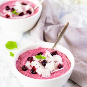 Pudim de chia e frutos vermelhos