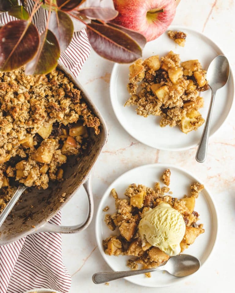 Crumble de maça saudável sem leite, manteiga e sem açúcar