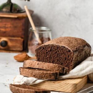 Pão de alfarroba vegan e sem glúten