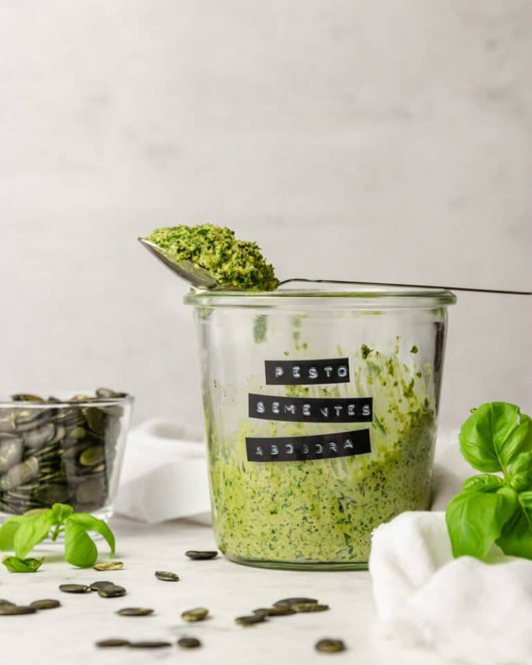 Pesto de kale e sementes de abóbora vegan