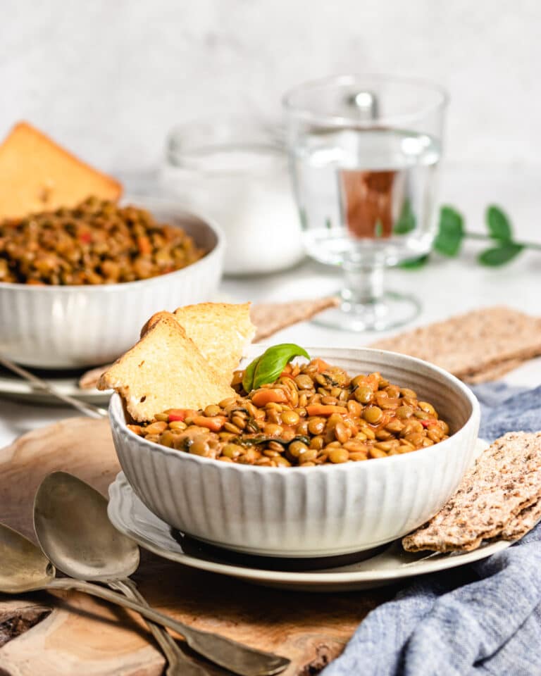 Lentilhas estufadas com legumes