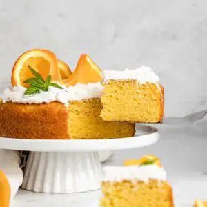 Bolo de laranja vegan e sem glúten