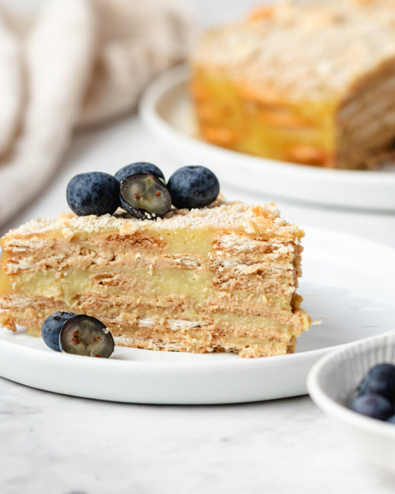 Bolo de bolacha com creme de pasteleiro vegan