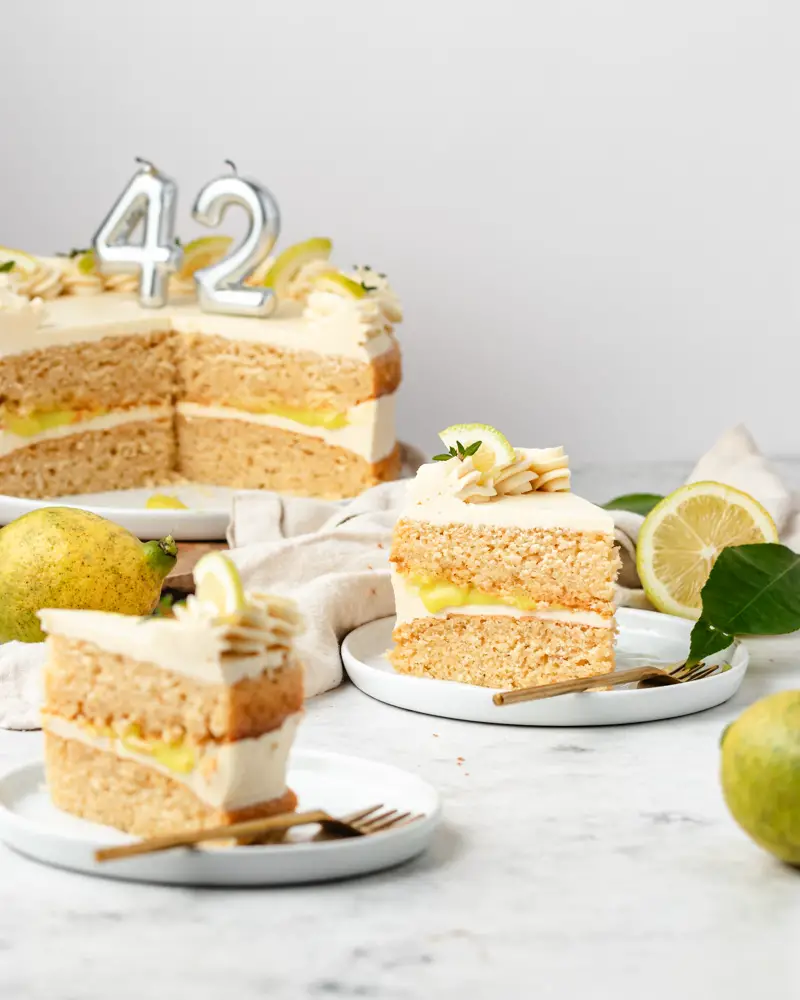 Bolo de aniversário 42 anos - limão, lemon curd e buttercream