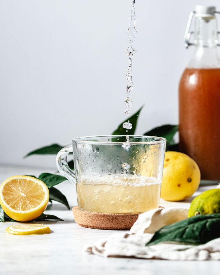 Xarope de limão e gengibre para bebidas quentes ou frias